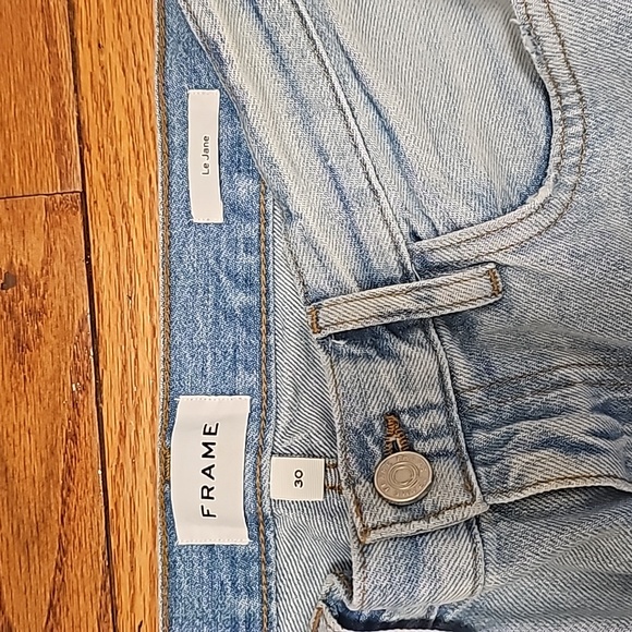 FRAME Le Jane Distressed High Rise Wide Leg Jeans in Winslow 30 - Picture 11 of 16